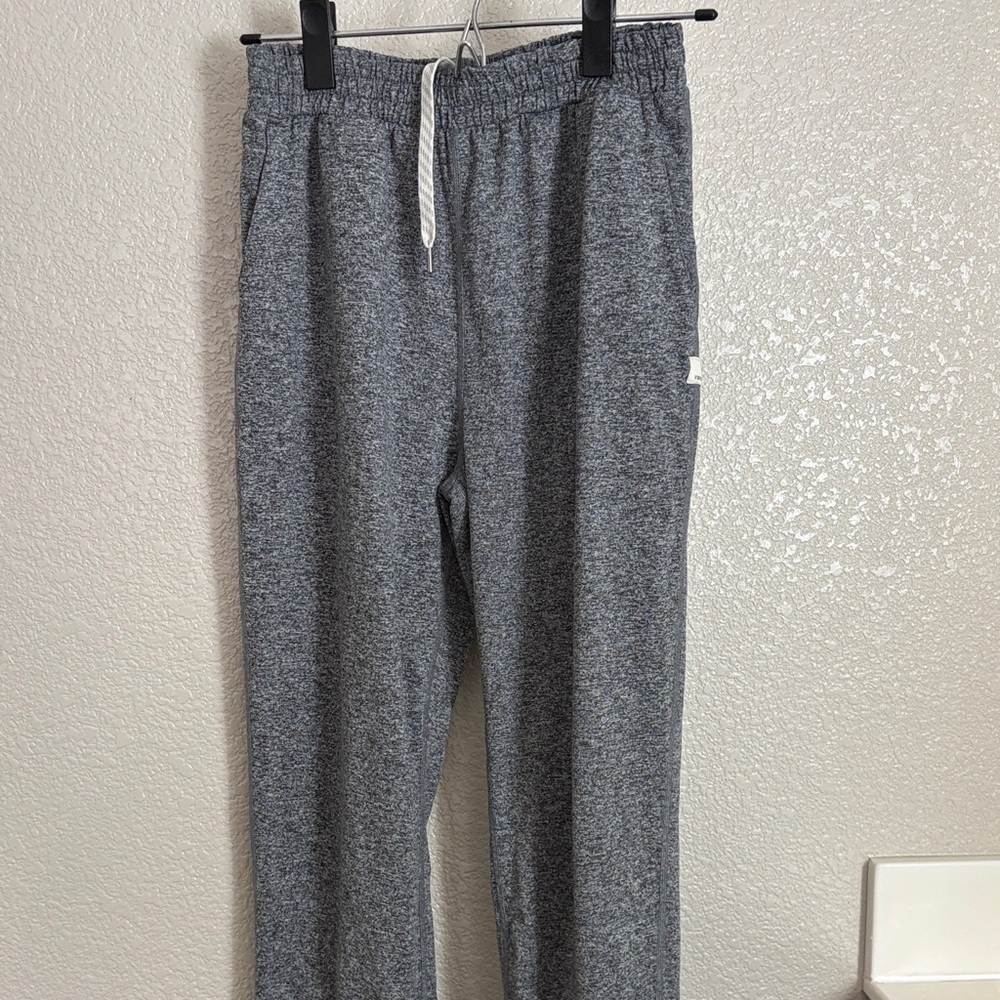 Vuori Heather Gray Women's Boyfriend Joggers